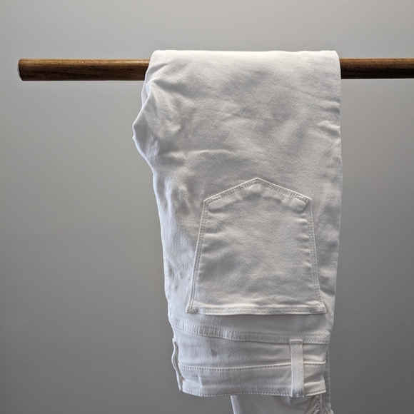 Joe’s High Rise Skinny  White Jeans 26 - Picture 1 of 10